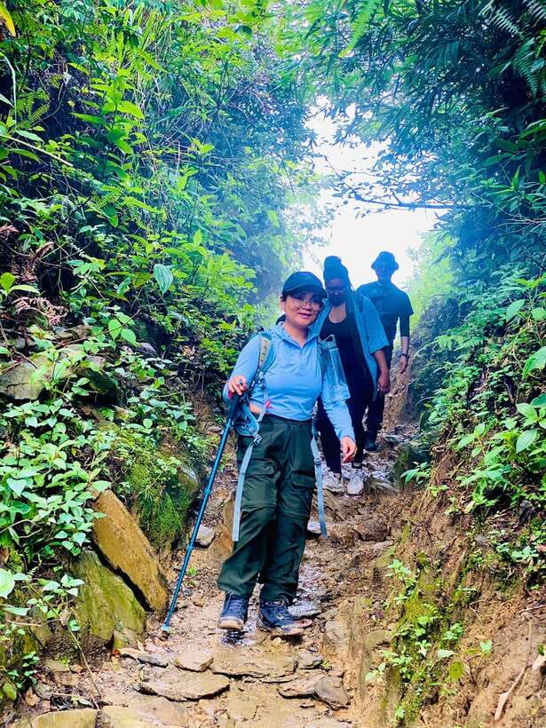 Trekking Sapa 1 Day With Local Guide, Terraced Rice Fields - Encounters Along The Route