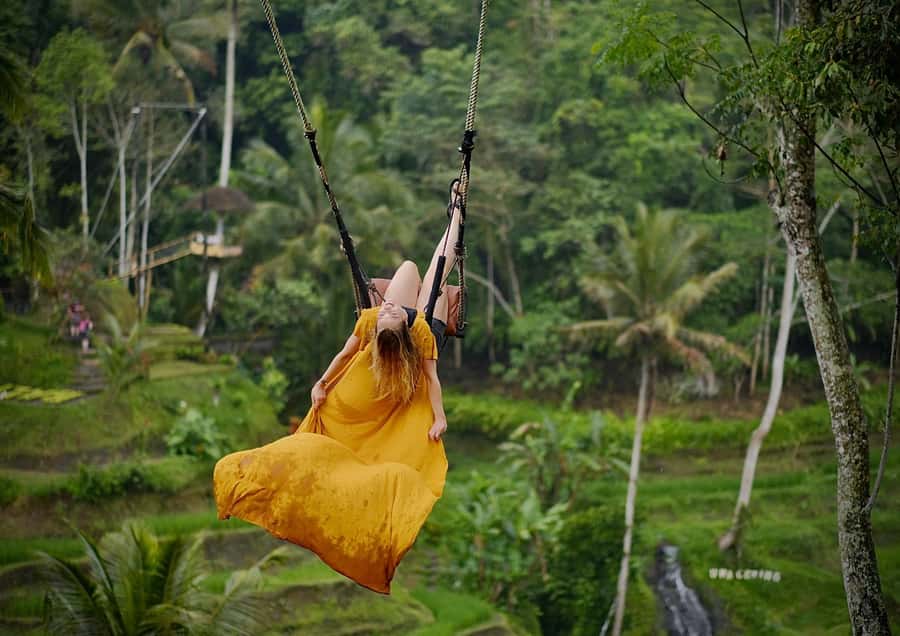 Ubud: Rice Terrace, Holy Water Temple & Waterfalls Trek Tour - Kanto Lampo is made for photographs