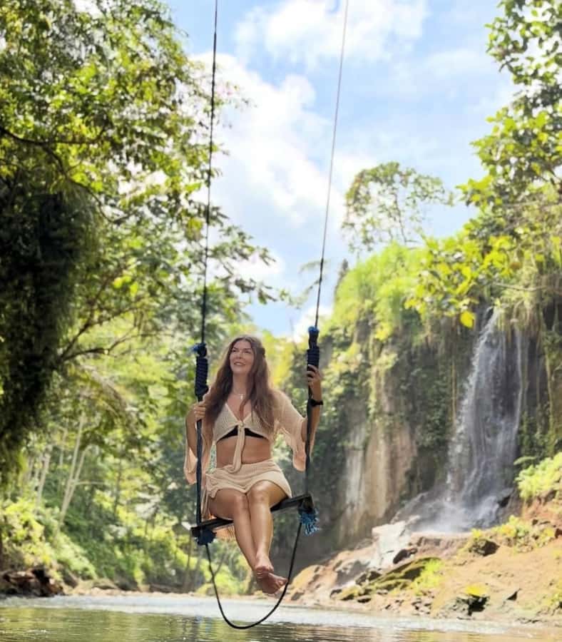 Ubud: Trekking Through Rivers & Forests to Three Waterfalls - Starting with the river trek