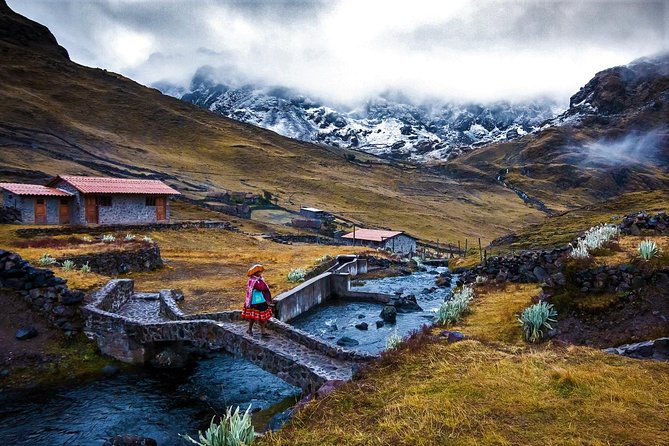 Ultimate Lares Trek & Inca Trail 5 days - Day three: Down to Huaran and on to Ollantaytambo
