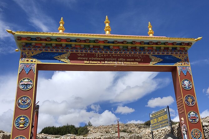 Upper Mustang Trek 14 Days - Day 3: Flying to Jomsom and walking to Kagbeni