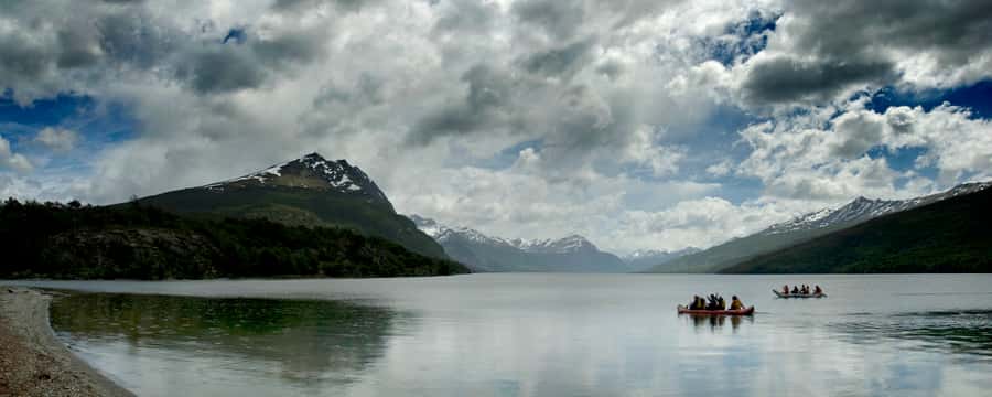 Ushuaia: Tierra del Fuego Trekking and Canoeing - Lunch in a geodesic dome by the Lapataia River